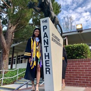 Meet your Posher, Benecia